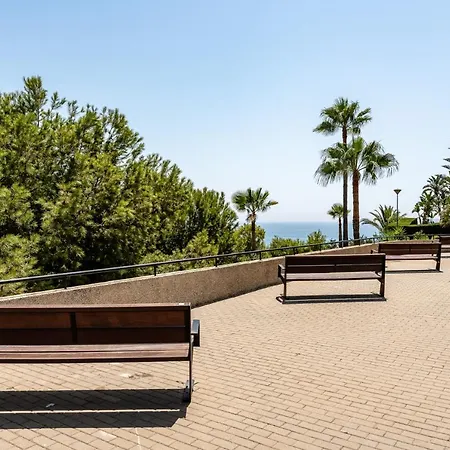 Διαμέρισμα Breathtaking Studio, Amazing Views, Pool, *